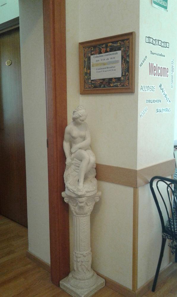 Margaret Hotel 2*